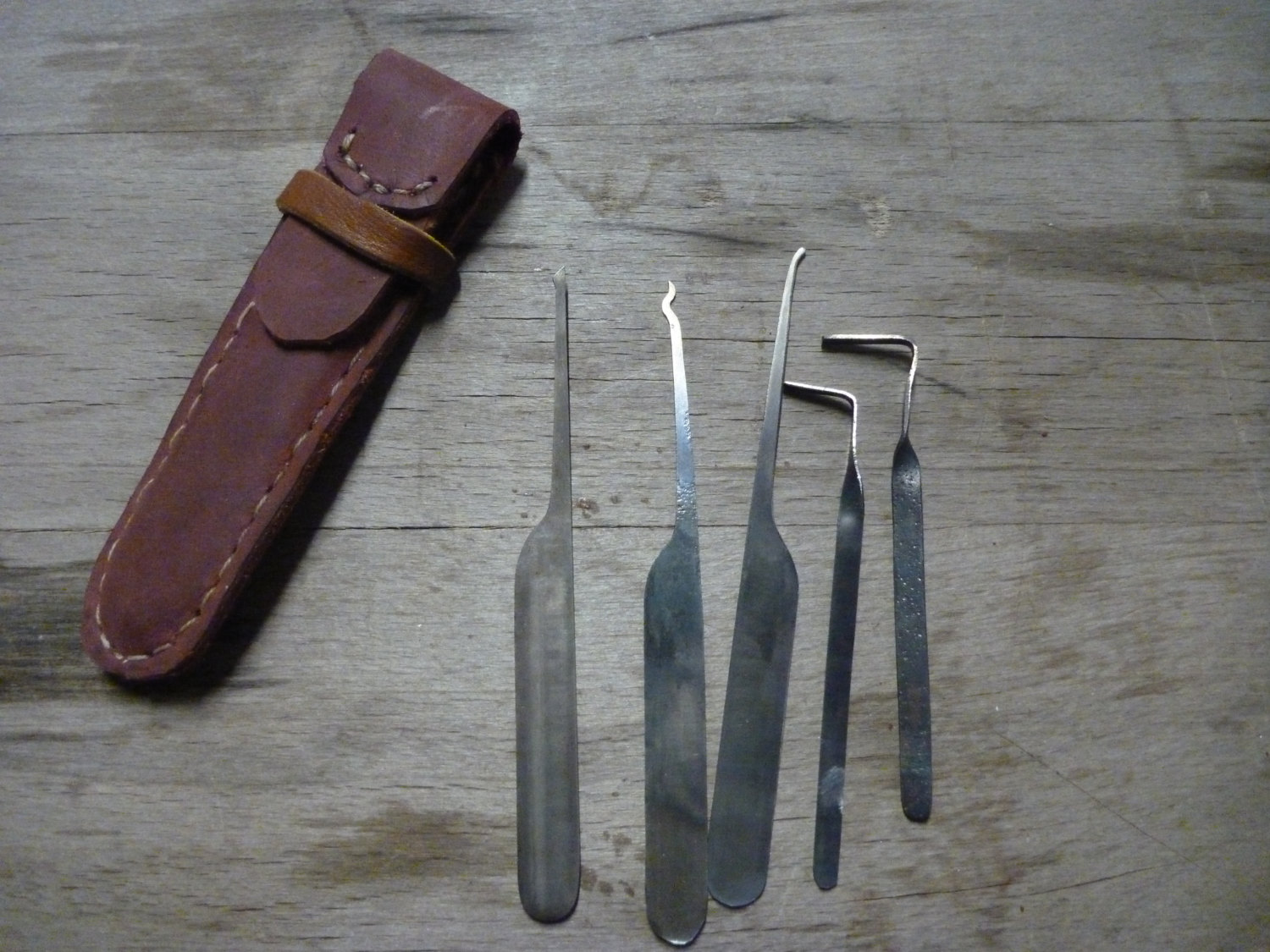 Handmade lockpicks from old bandsaw blades / Boing Boing