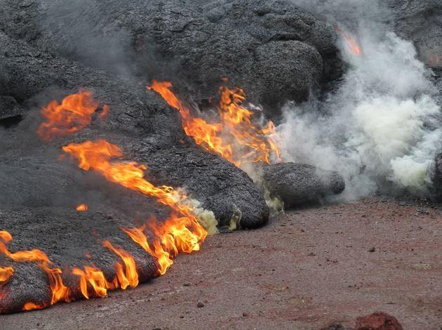 Lava claims first home in Pahoa [USGS]