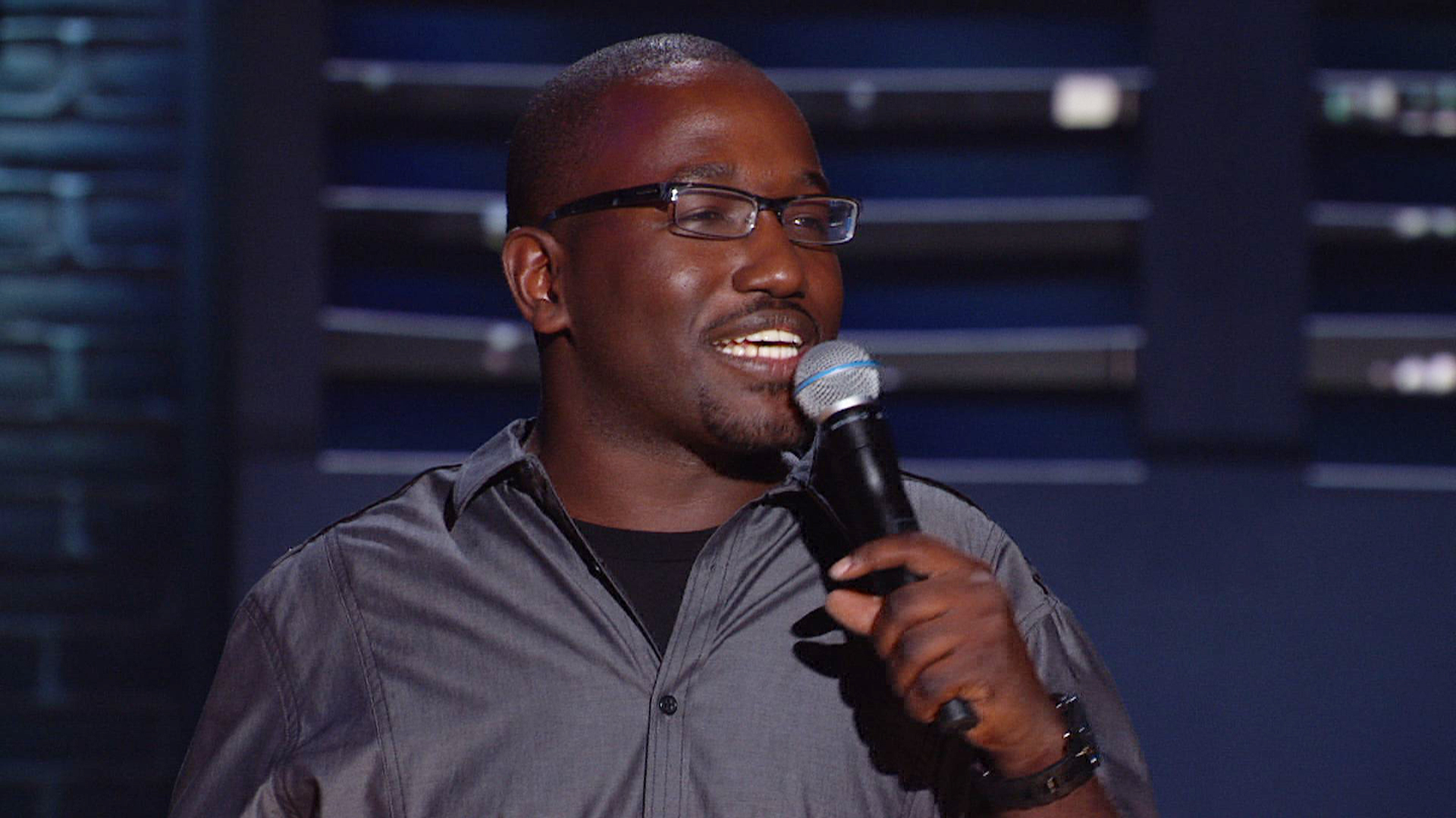 Watch comedian Hannibal Buress masterfully shut down a drunk heckler at