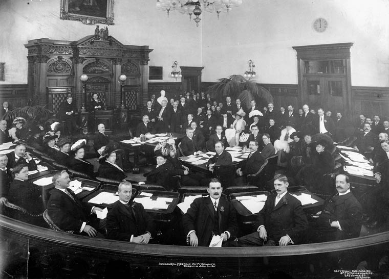 Inaugural_meeting_city_council,_Toronto,_9th_January_1911