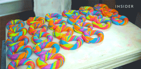 rainbow-bagels