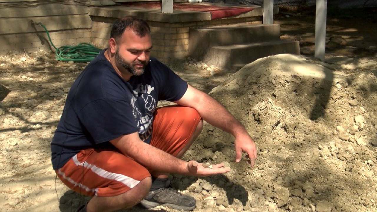 Texas-Man-Says-Fossils-From-Noahs-Flood-