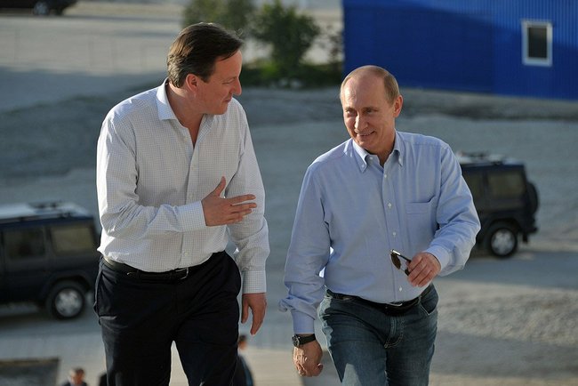 David_Cameron_and_Vladimir_Putin_10_May_2013