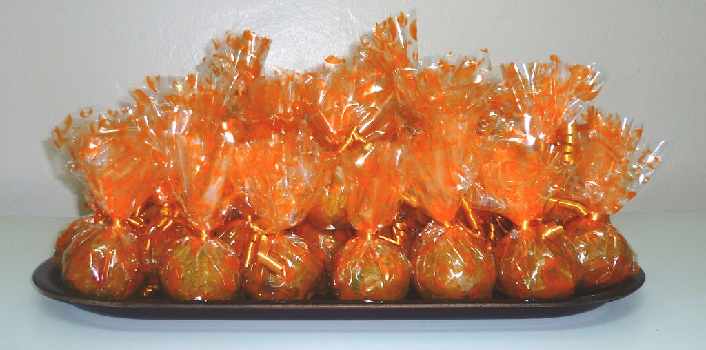 Laddu, a popular South Asian sweet, packed for a wedding [Wikipedia]