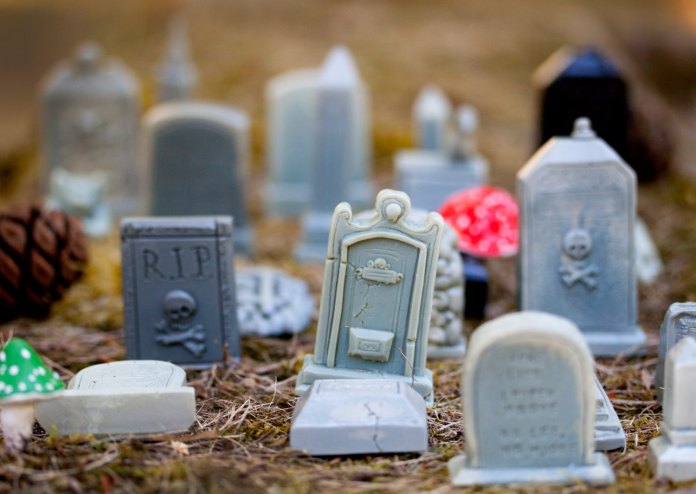 minigraveyard1.jpg