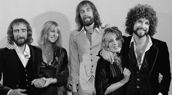 fleetwood mac, now with christine mcvieagain!