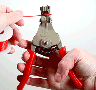 wire_stripper_animated4.gif
