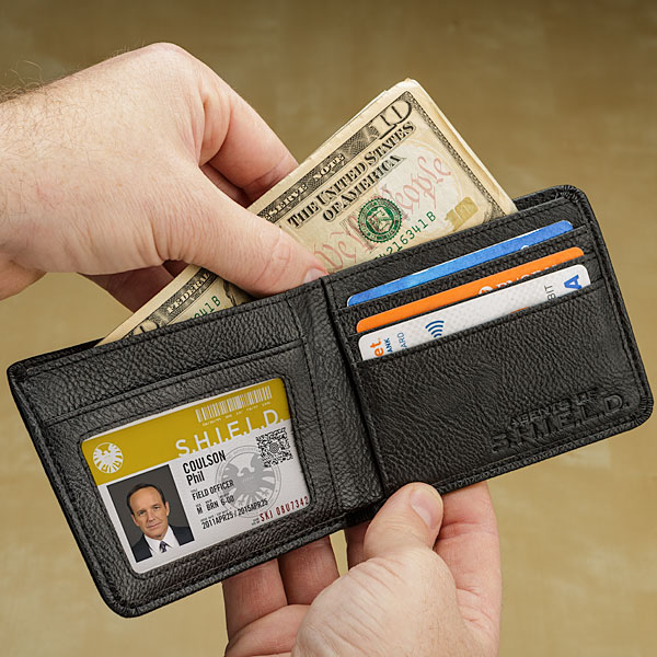 S.H.I.E.L.D.-themed RFID-shielding wallet / Boing Boing