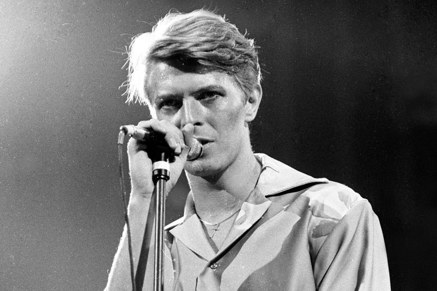 Listen to David Bowie impersonate Bruce Springsteen, Neil Young and 
