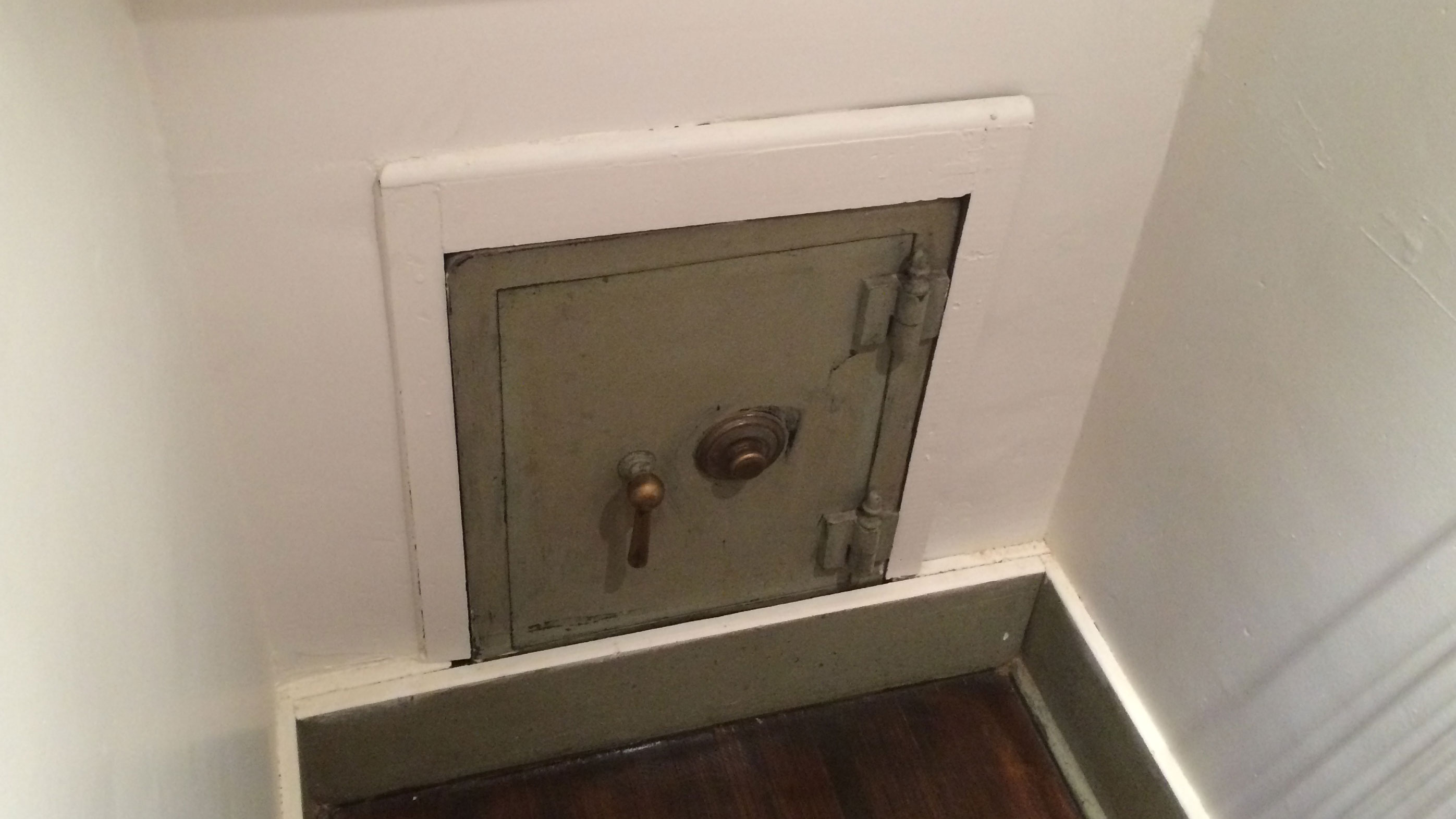 Hidden Wall Safe Ideas | Examples and Forms