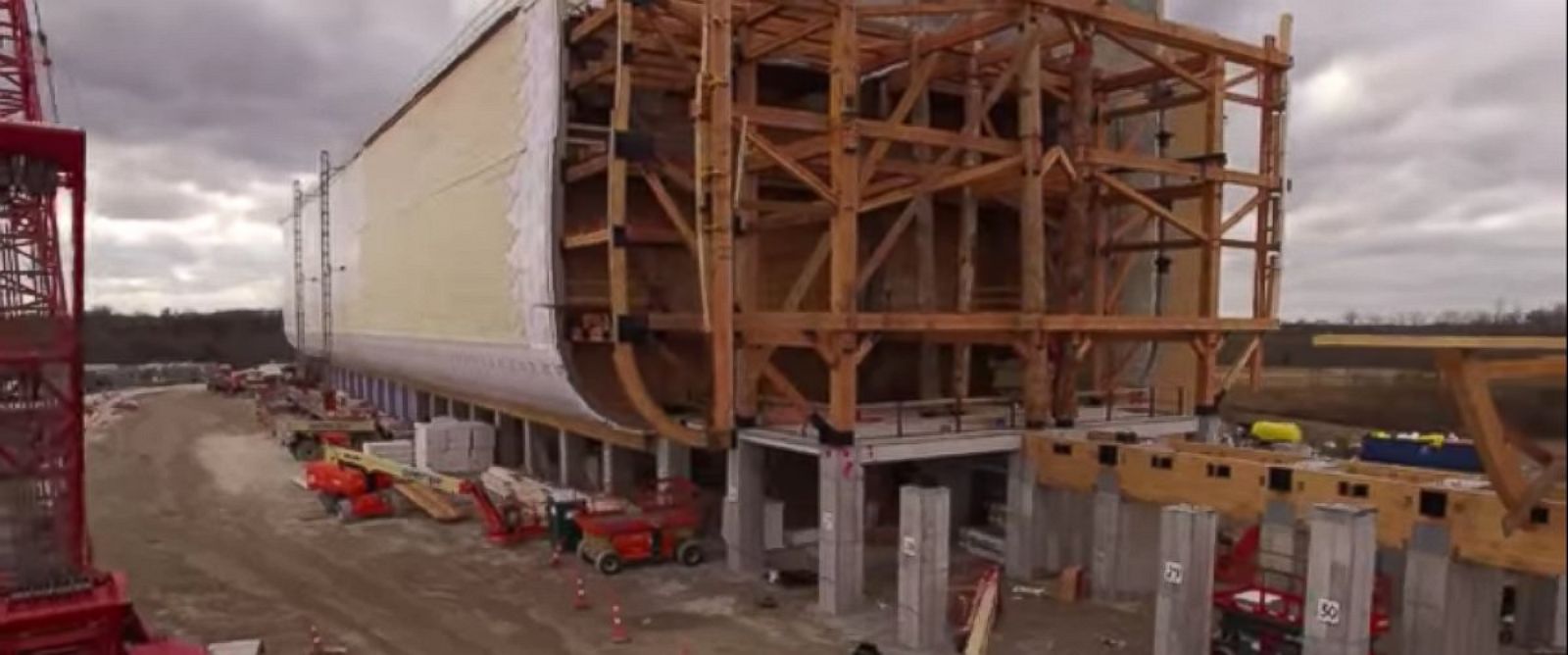 Yep, that's a life-sized replica of Noah's Ark. [ArkEncounter/Youtube]