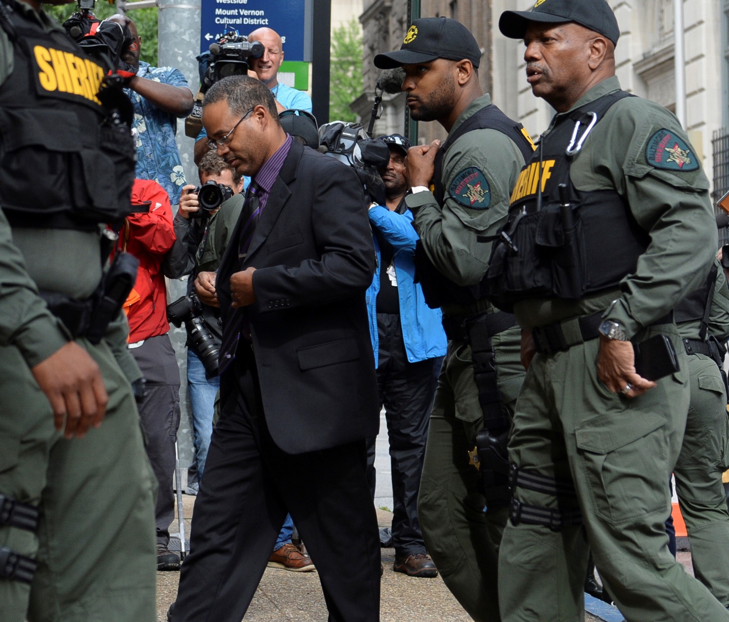 Officer Caesar Goodson arrives at the courthouse in Baltimore, June 23, 2016.  REUTERS