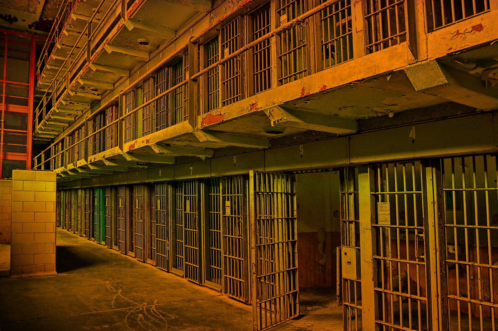 Prison_cell_block