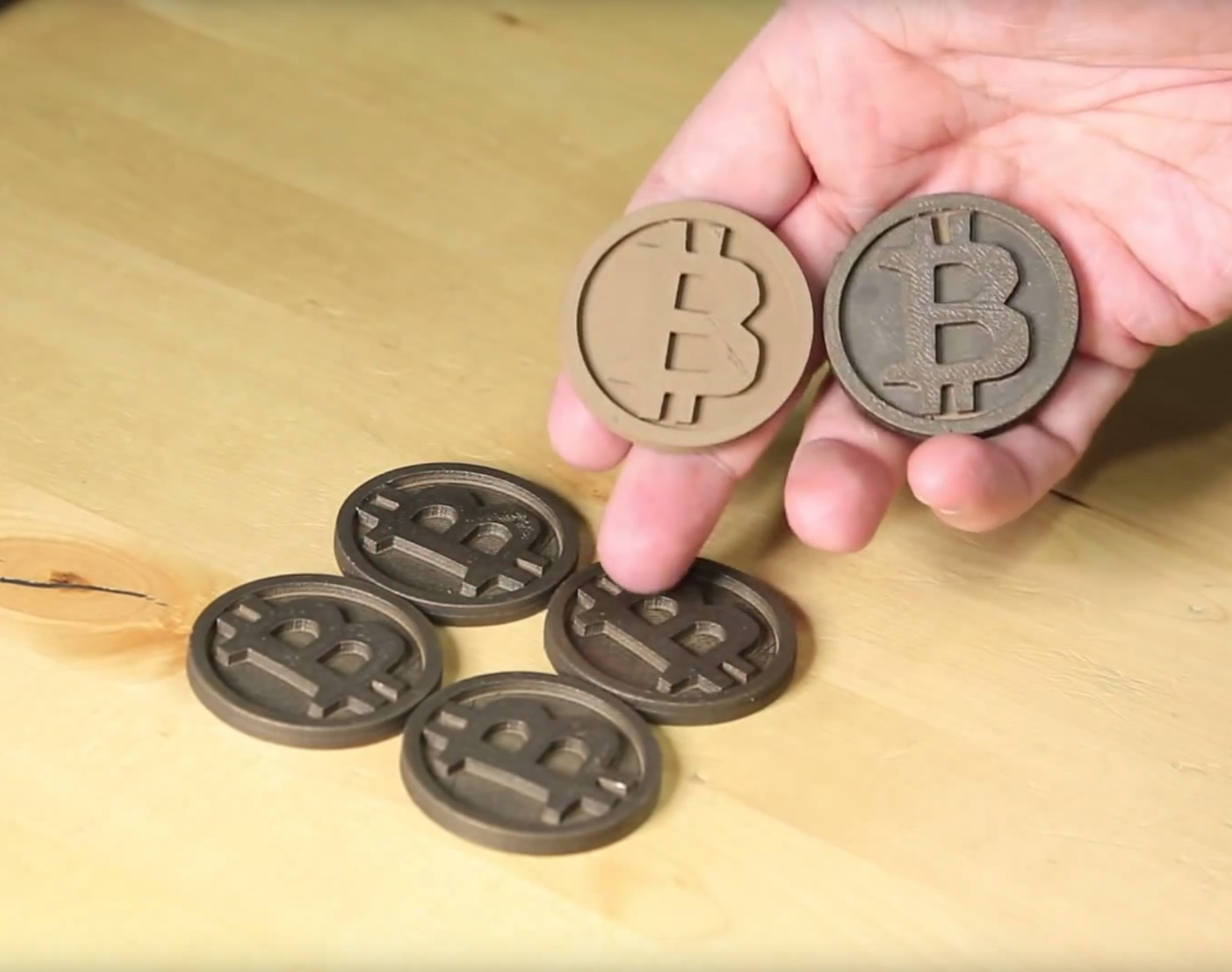 Polishing 3Dprinted bronze coins in a rock tumbler / Boing Boing