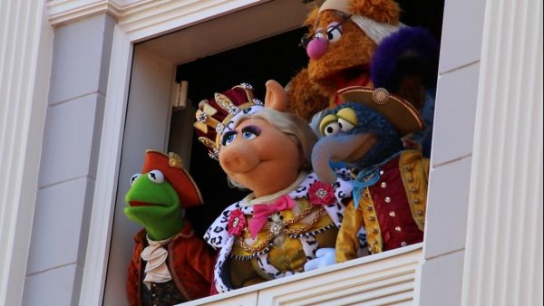 muppets-at-window