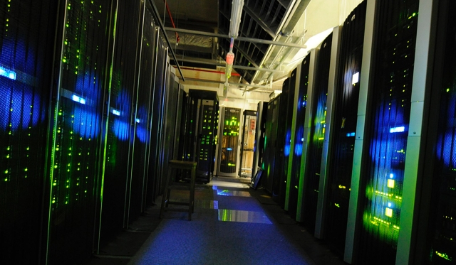 1600px-A_view_of_the_server_room_at_The_