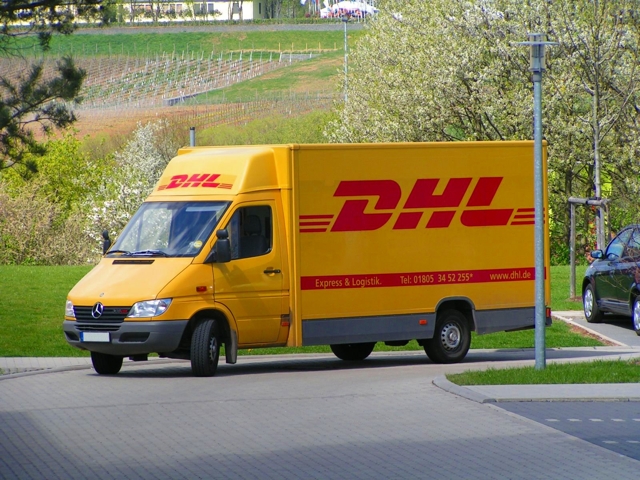 DHL-Fahrzeug.jpg