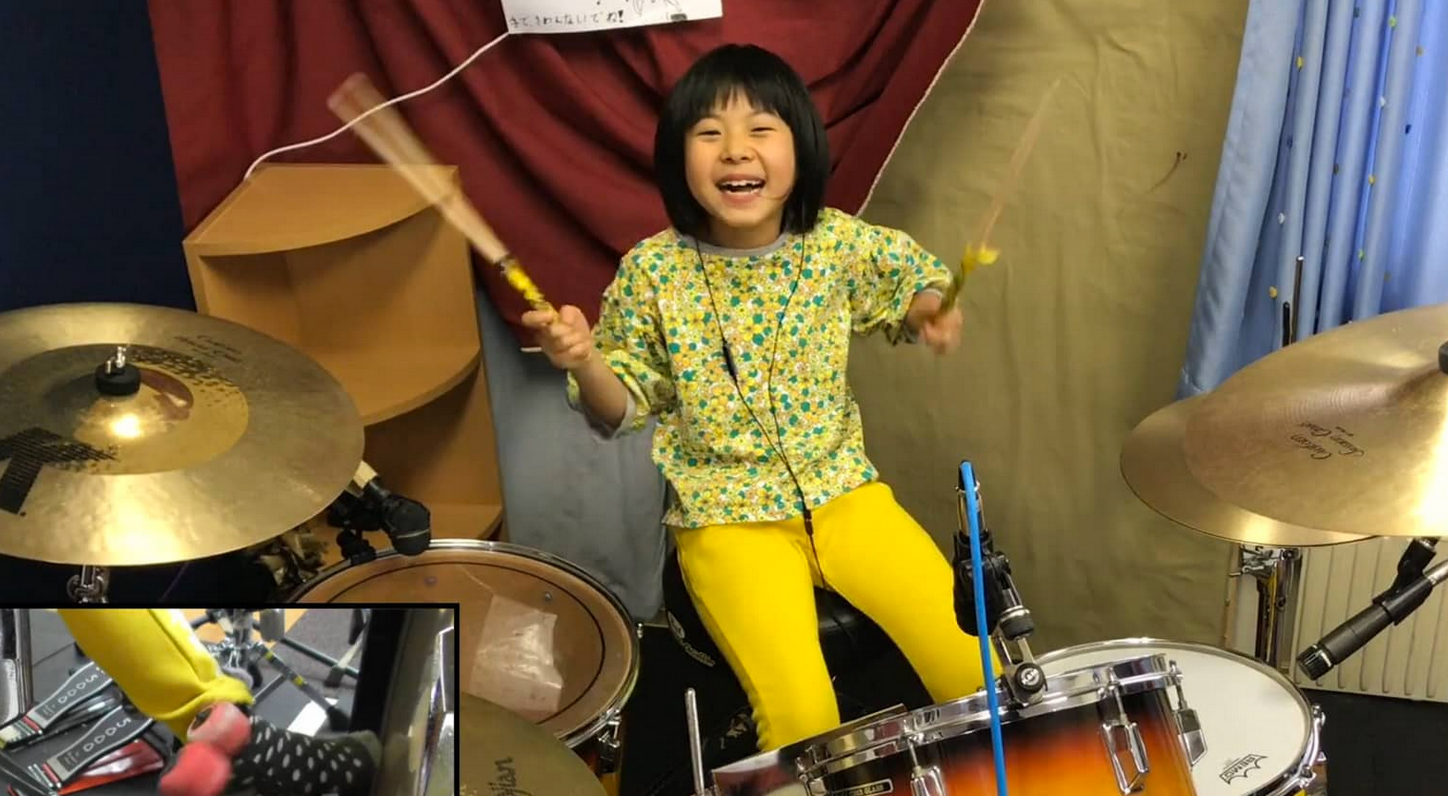 8yearold drummer performs Led Zeppelin / Boing Boing
