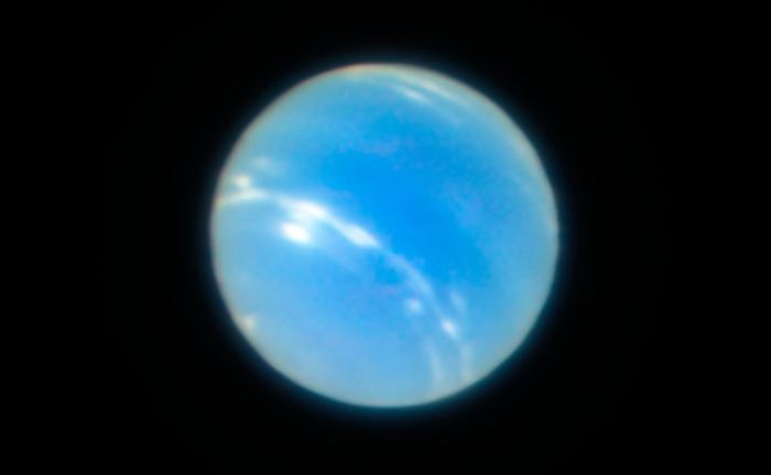 Modified ground telescope captures this remarkable Neptune photo