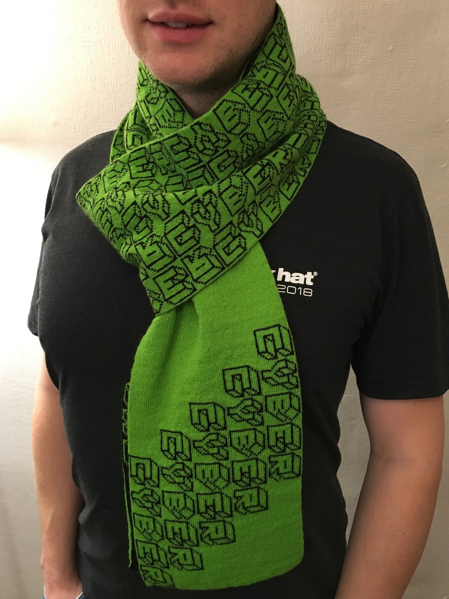 Machine Knit Cyber Scarf Ships With Its Source Code Boing