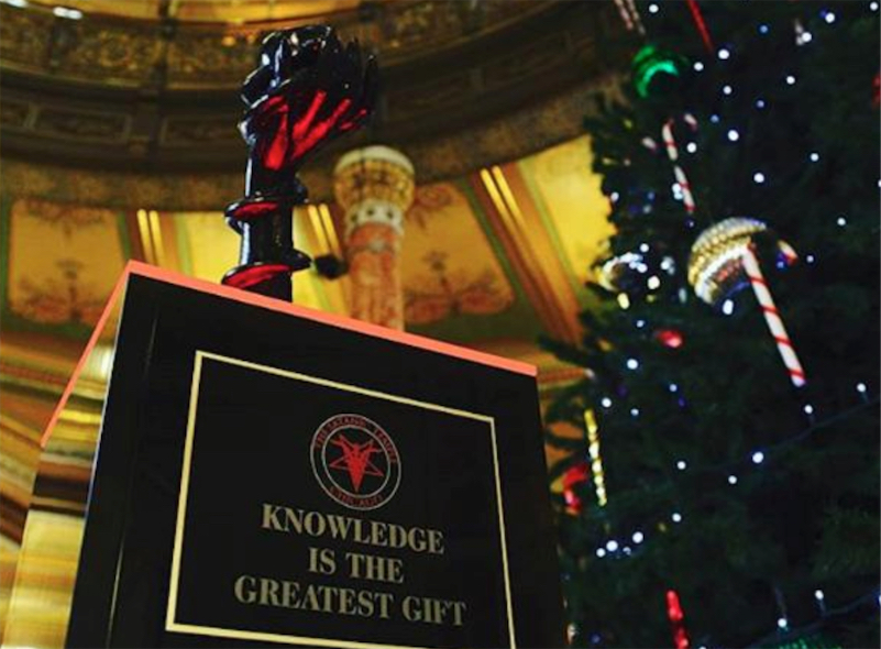 Satanic statue part of holiday decorations at Illinois Capitol / Boing