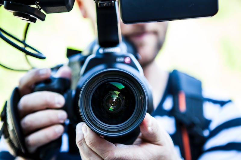 I became the photographer for a Country Music Legend — by accident