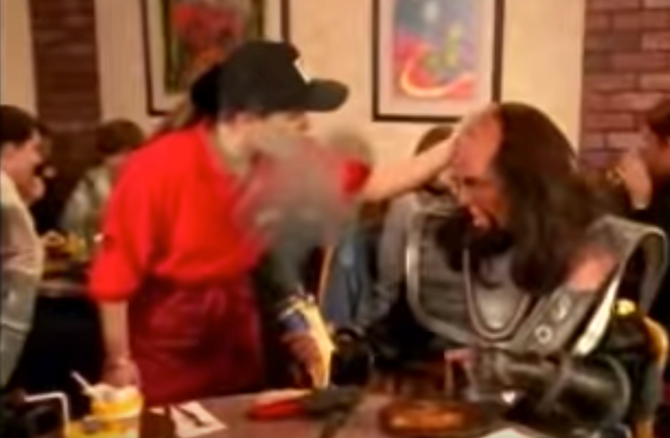 Watch this fantastic 1994 Pizza Hut TV commercial that's entirely in Klingon