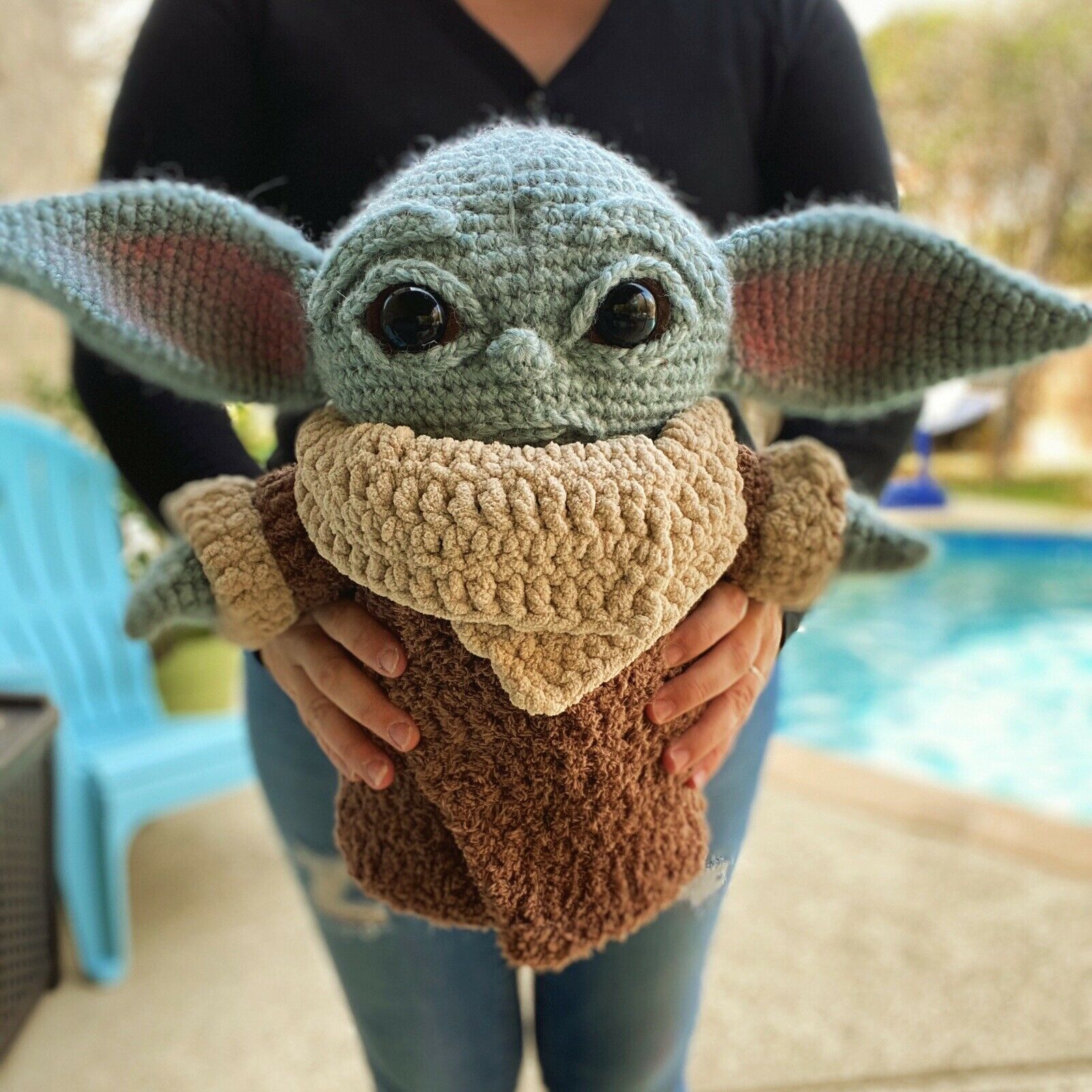 Baby Yoda amigurimi, a crocheted cutie by Allison Hoffman ...