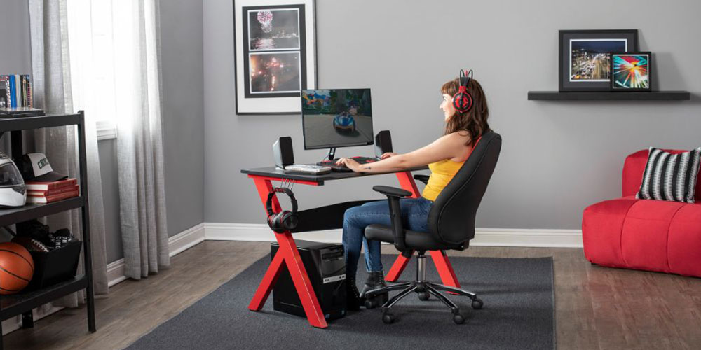 Take Your Gaming To The Next Level With These Chairs And Desks