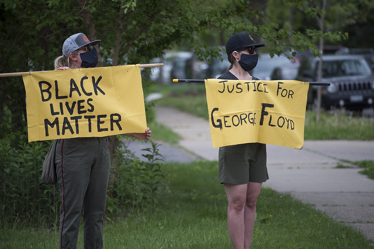 https://media.boingboing.net/wp-content/uploads/2020/05/1280px-Protest_against_police_violence_-_Justice_for_George_Floyd_May_26_2020_02.jpg